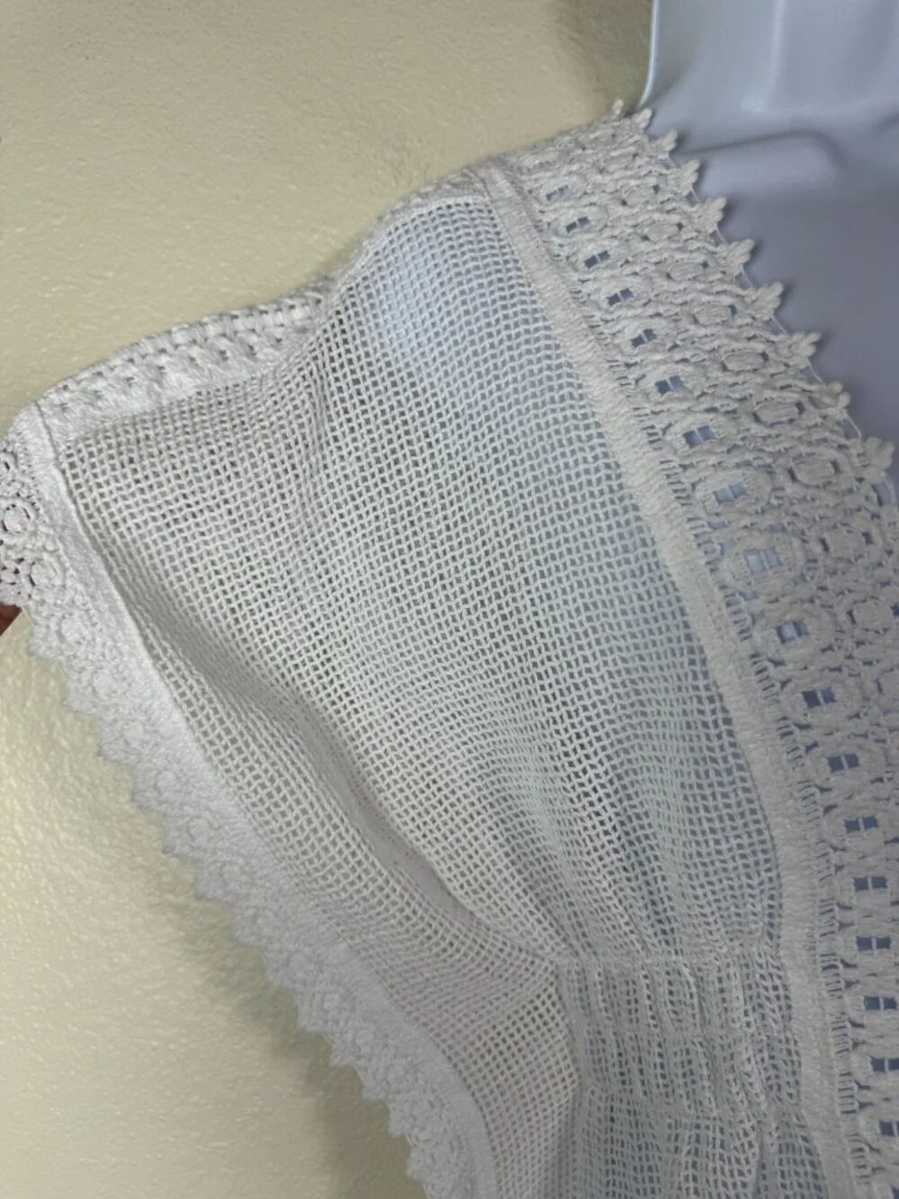 Sea Spice White Crochet V-Neck‎ Swim Cover-Up Dress Size Large Resort Wear Sheer